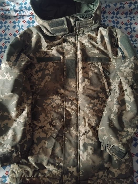 Куртка бушлат зимова М нова.