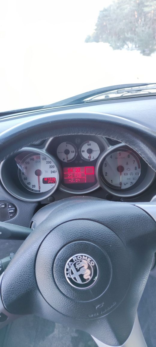 Alfa Romeo GT 2.0 (JTS 165CV 121KW SELESPEED)