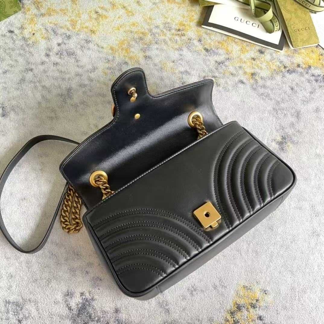 GUCCI GG Marmont Chain Flap Bag
