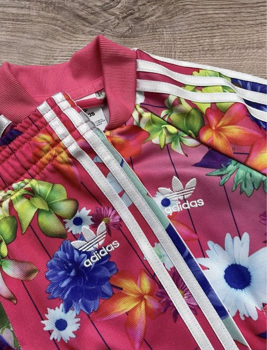 Яскравий спортивний костюм ADIDAS оригінал 12/18 місяців