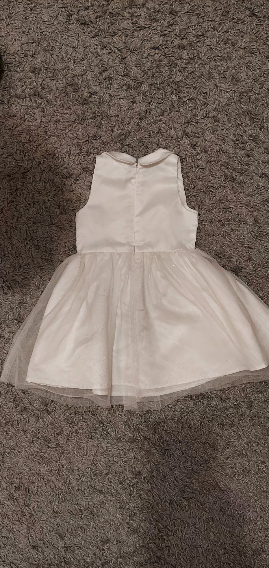 Sukienka elegancka biała z tiulem 110