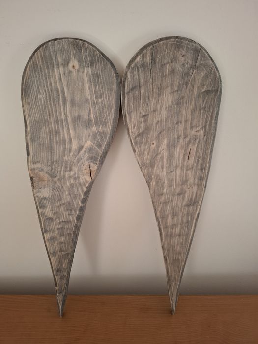 Drewniane skrzydła anioła