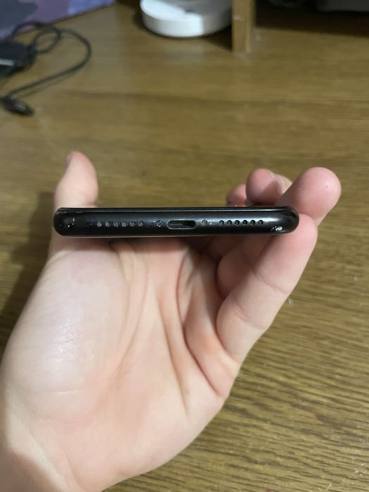 Iphone xr 64 gb в хорошому стані