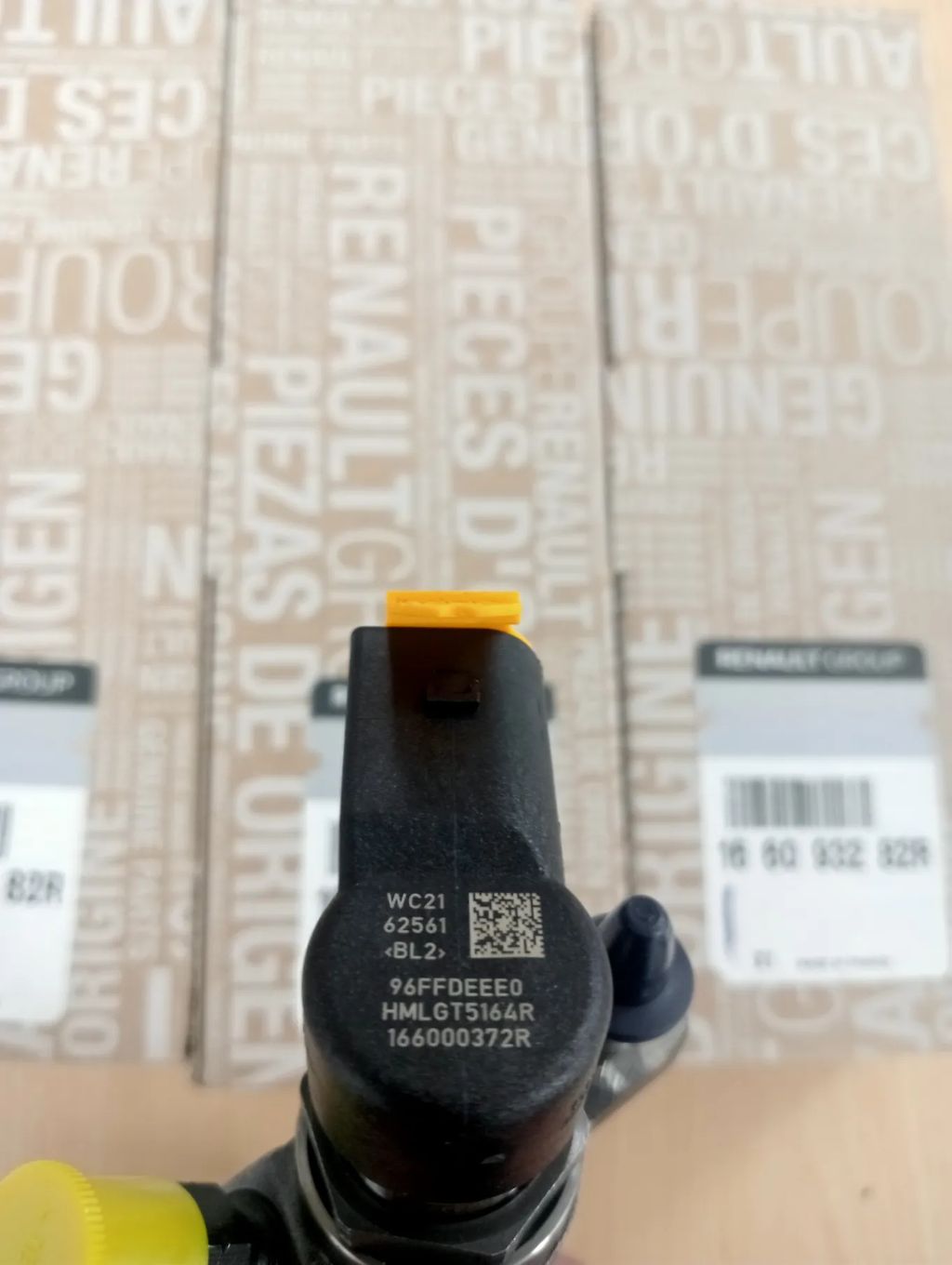 WTRYSK WTRYSKIWACZ SIEMENS NOWY 166093282R 166000372R