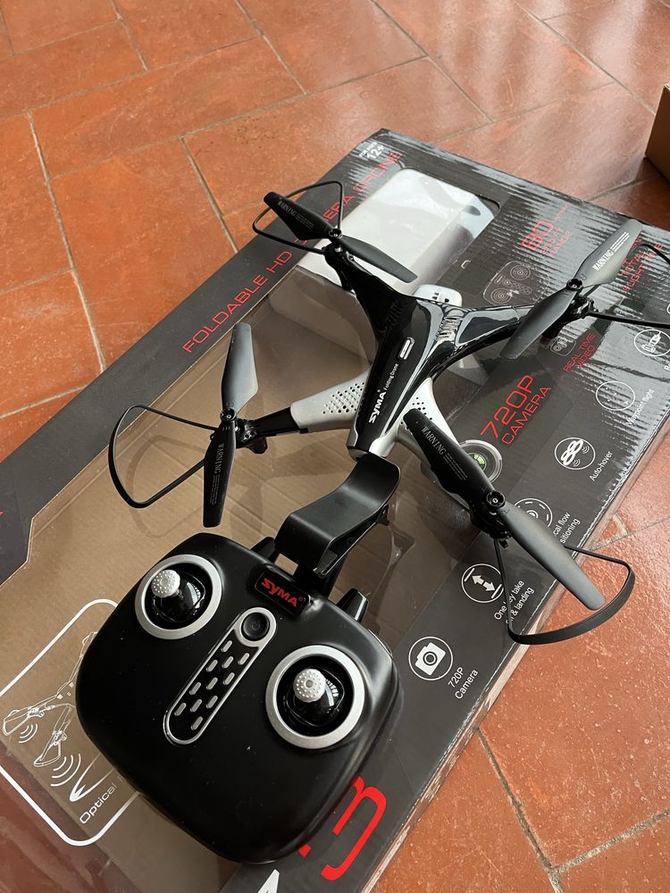 Drone com câmera HD- SYMA Z3