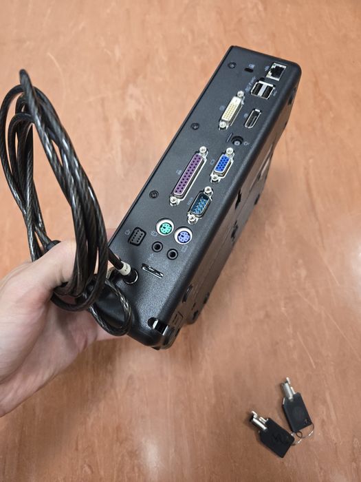 Stacja dokująca HP+zamek+linka