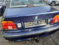 bmw e39 2000r. samochód na części