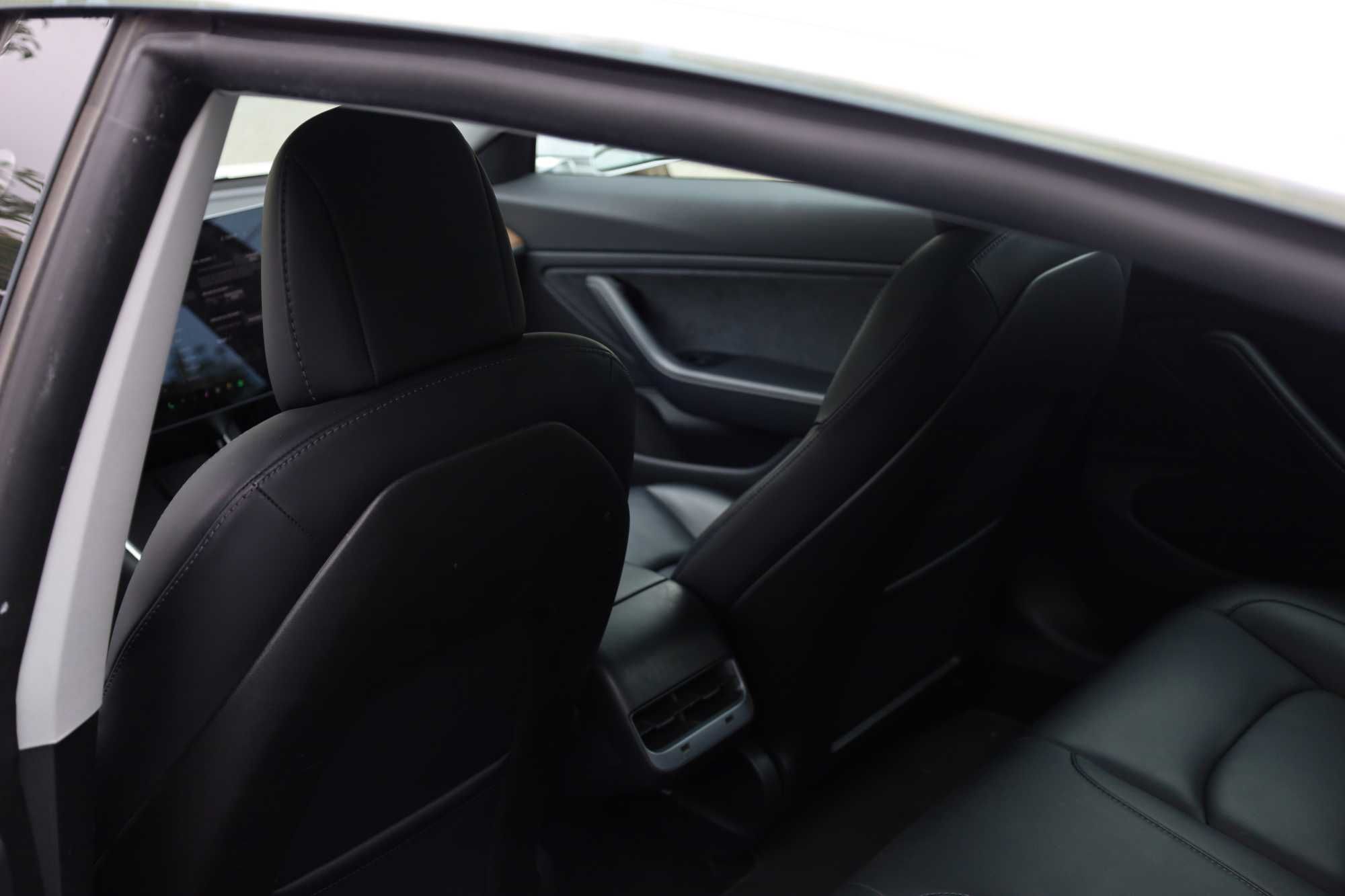 Tesla Model 3 Standard RWD Plus 2019 - IVA Dedutível
