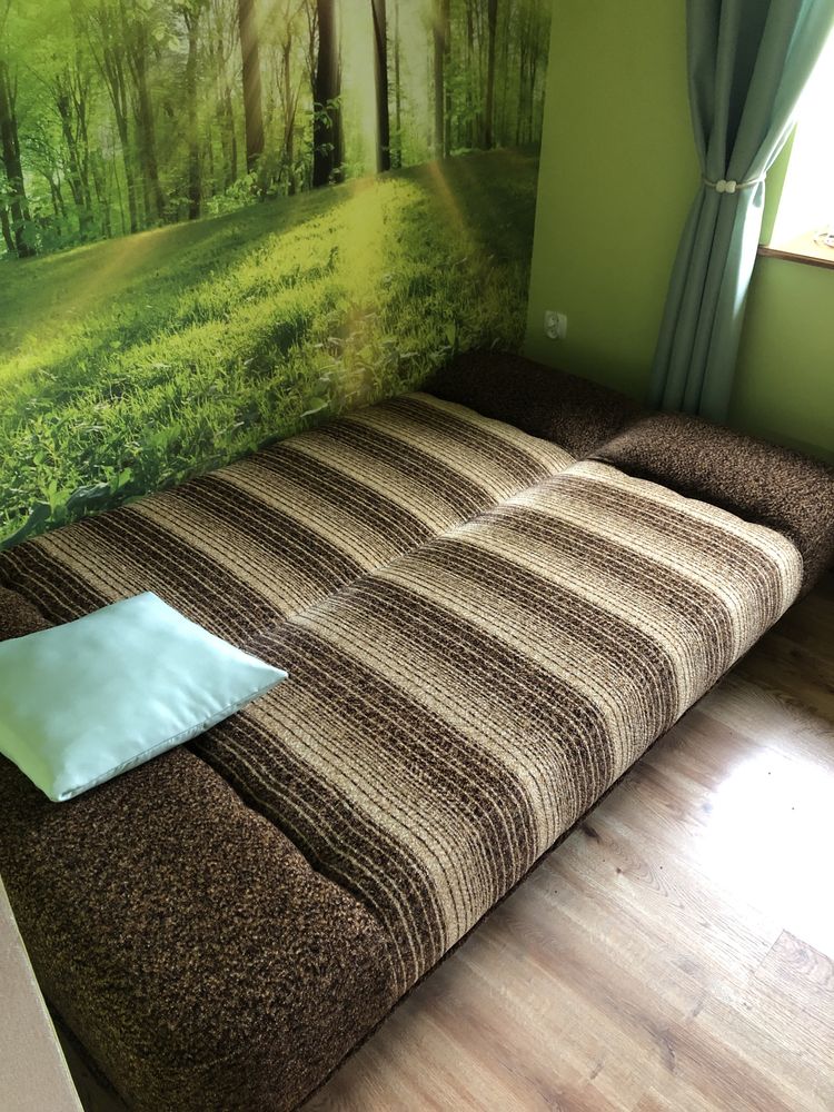 Zarezerwowane do 10.07. Wersalka rozkladana sofa łóżko w dobrym stanie