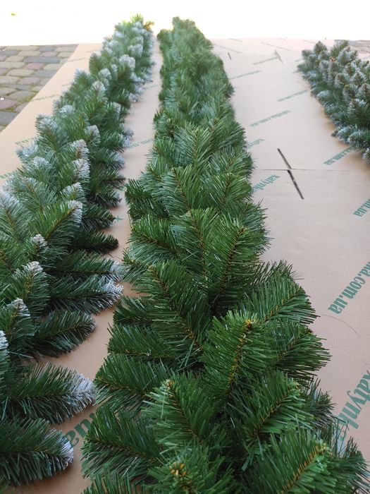 Хвойная гирлянда.  Ялинкова гірлянда