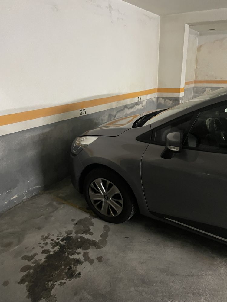 Alugo Lugar de garagem a 100 m da Universidade do Minho