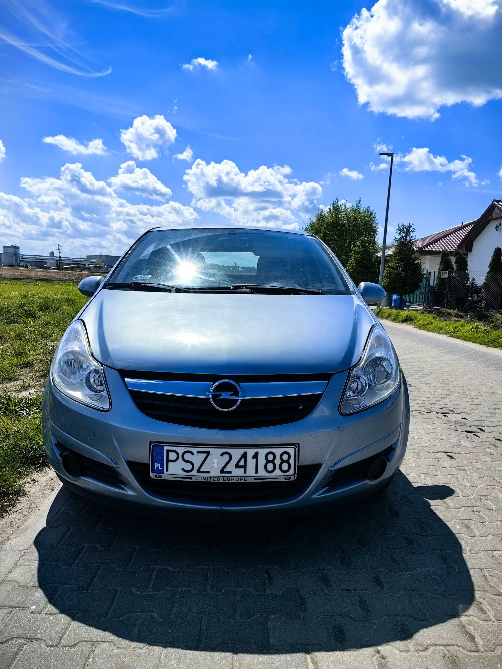 Opel Corsa D, zadbana, NISKI PRZEBIEG