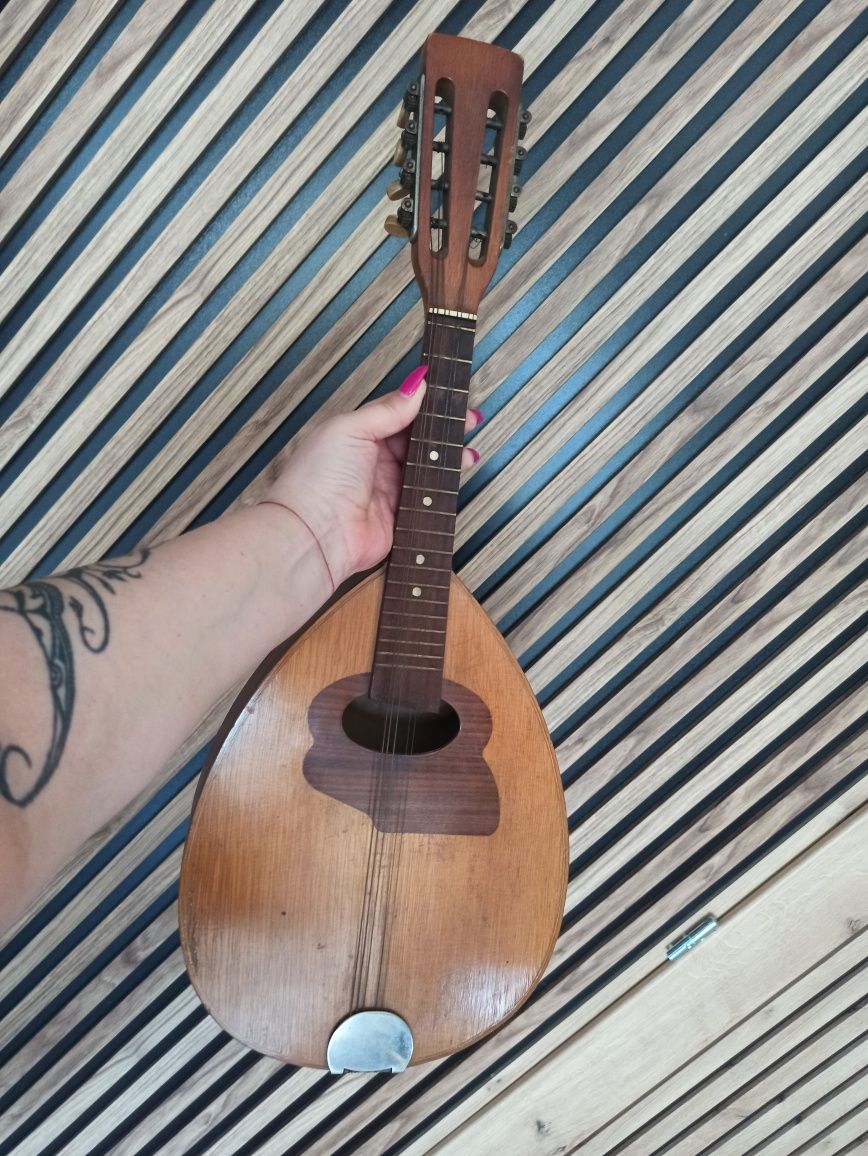 Mandolina instrument muzyczny