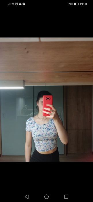 Bluzka koszulka crop top  S/36