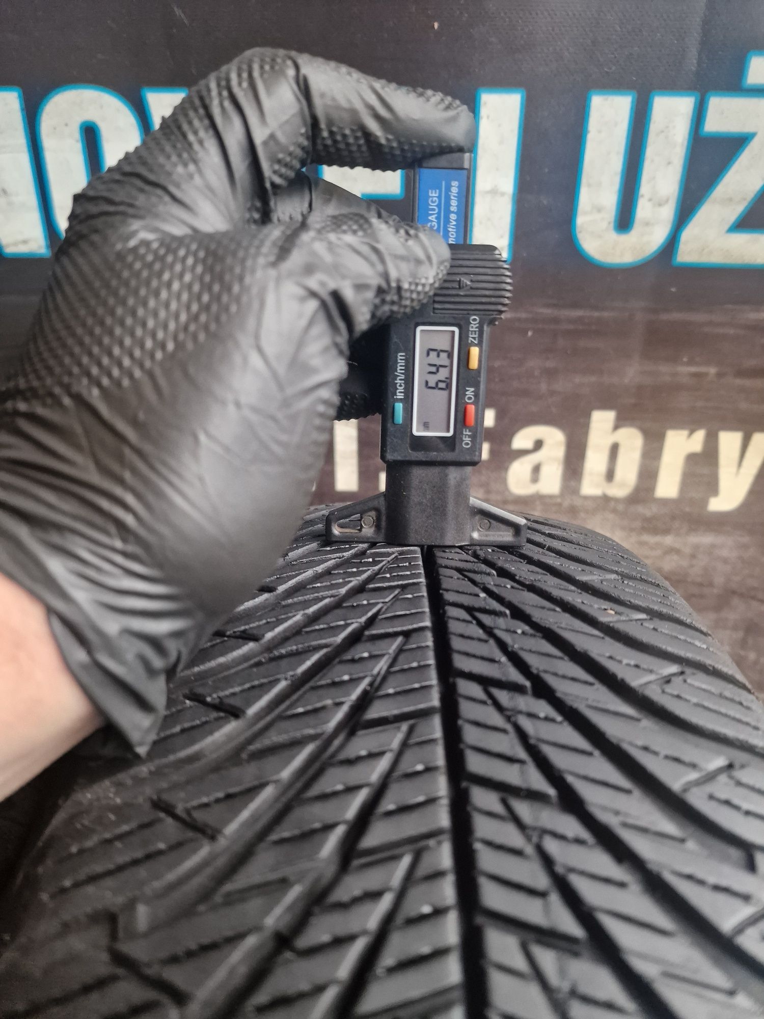 Opony Całoroczne 175/65/14 Fulda Para 6.4mm