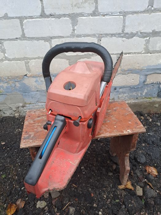 Продам бензопилу