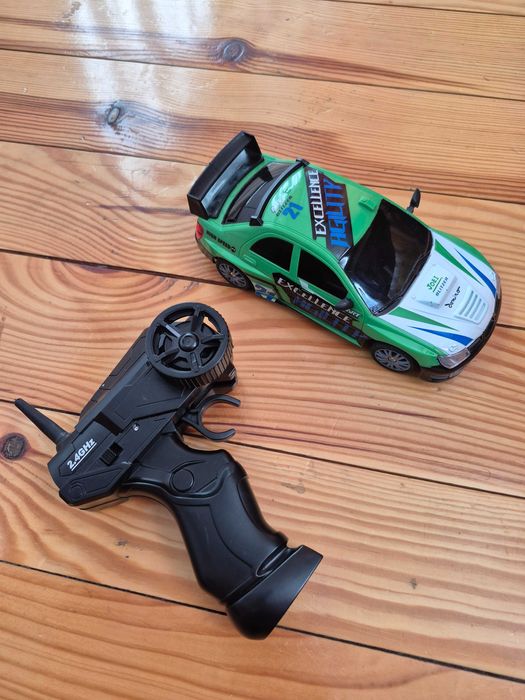 Дріфт машинка на радіокеруванні