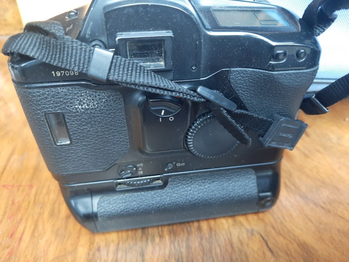 Canon EOS – 1 zoom Sigma 100-300 mm