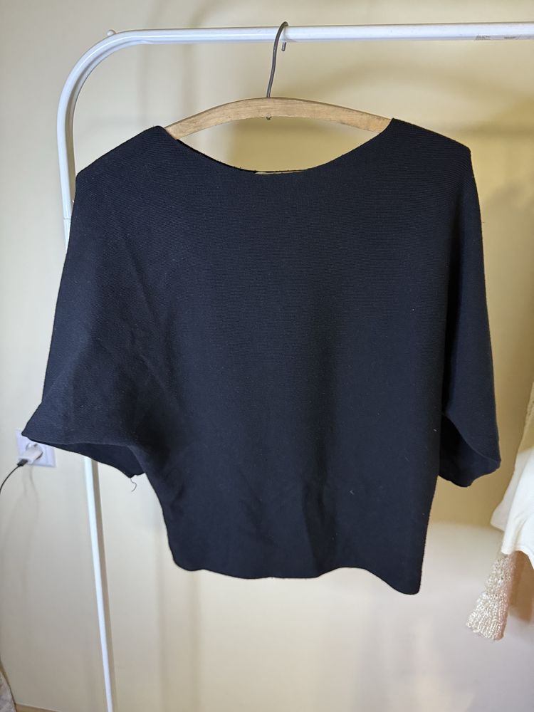 Czarny sweter orsay nietoperz L