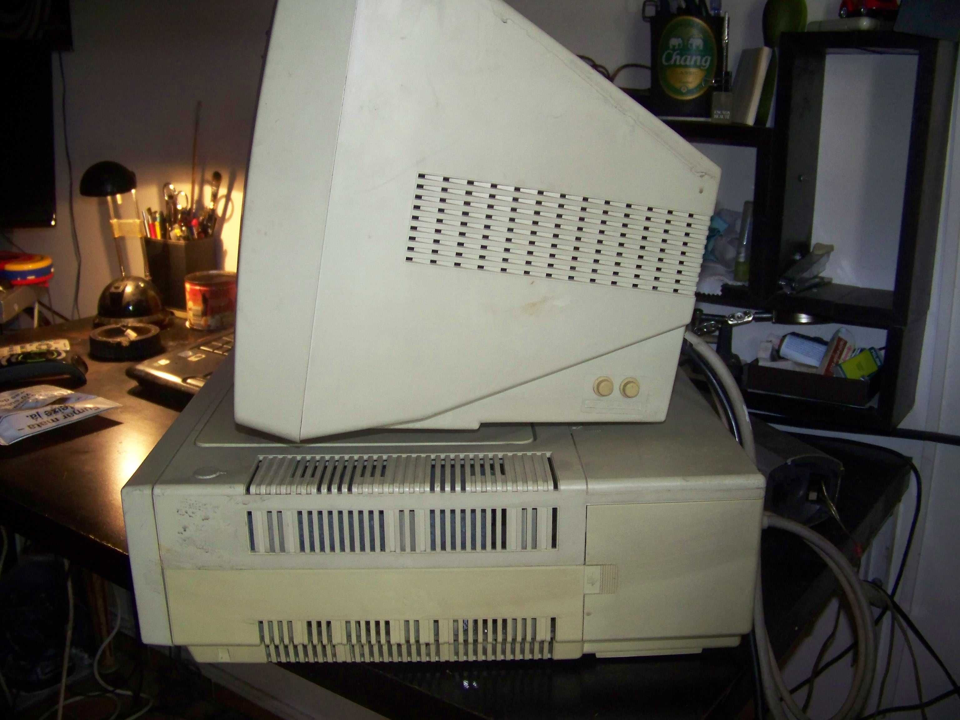 computador antigo AMSTRAD PLC 1640 SD