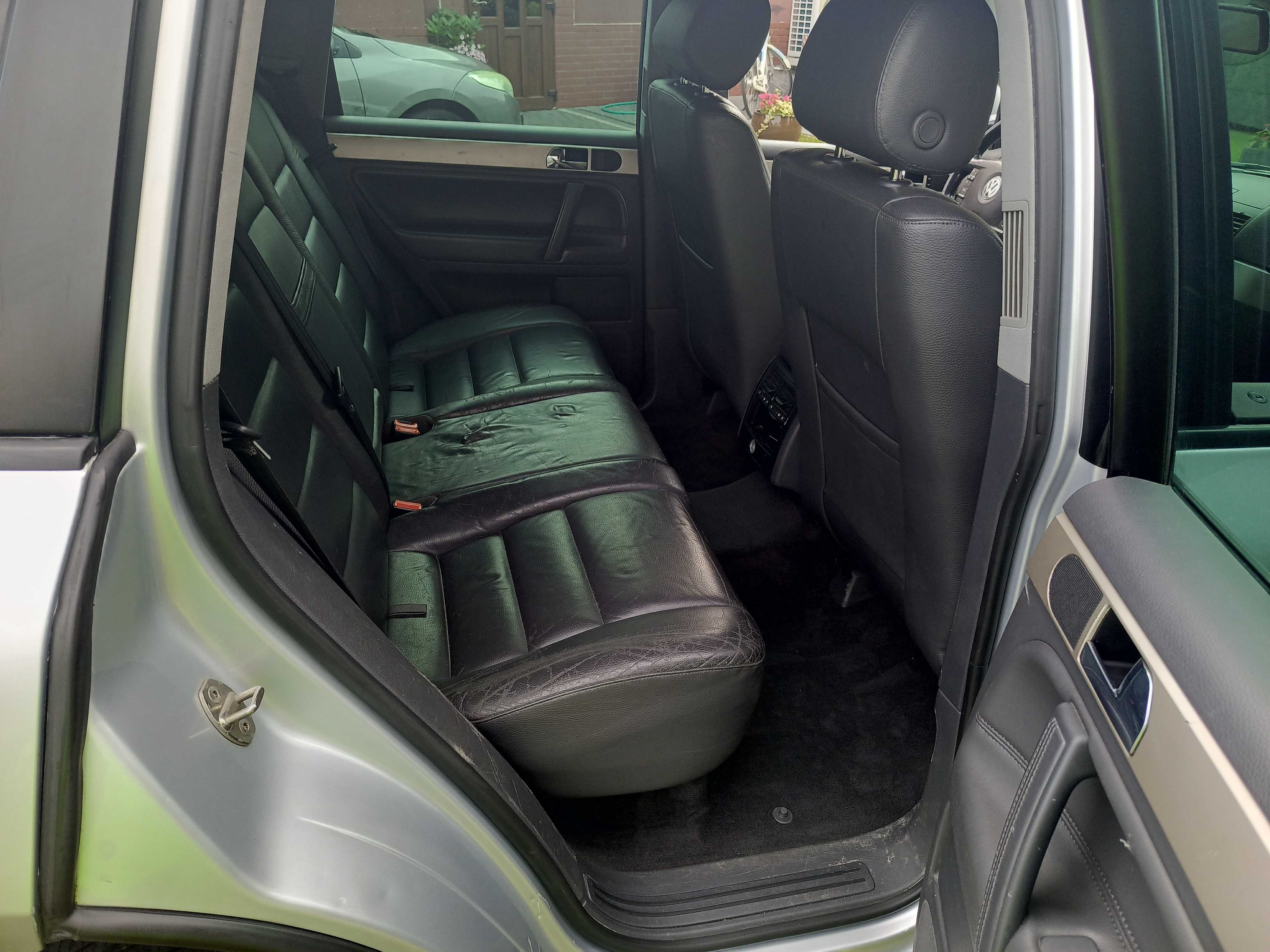 VW Touareg  3.0 TDI   2009r