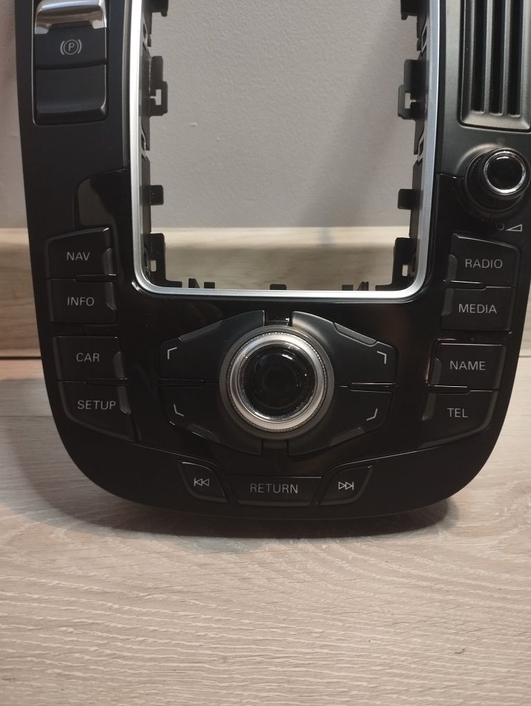 Panel sterowania Audi A4 B8 Q5 ] 17ovoko