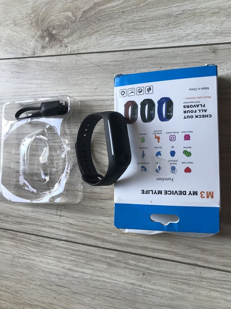 Zegarek fitness-tracker smartwatch