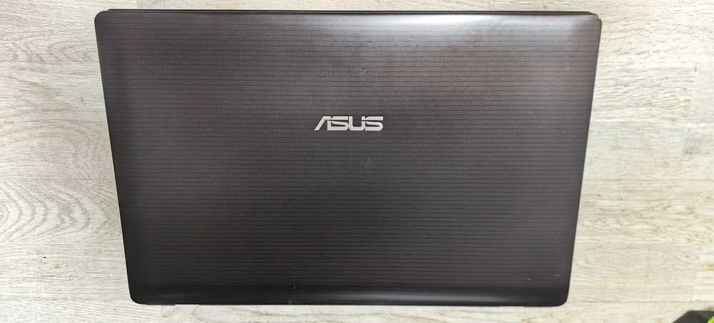 Ноутбук Asus X73T/AMD AG-3420M/Ram 6Gb /HDD 750Gb /Video 1Gb HD7670M