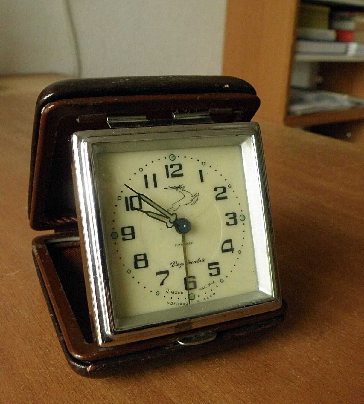 Часы - будильник «ДОРОЖНЫЙ» 1961 года