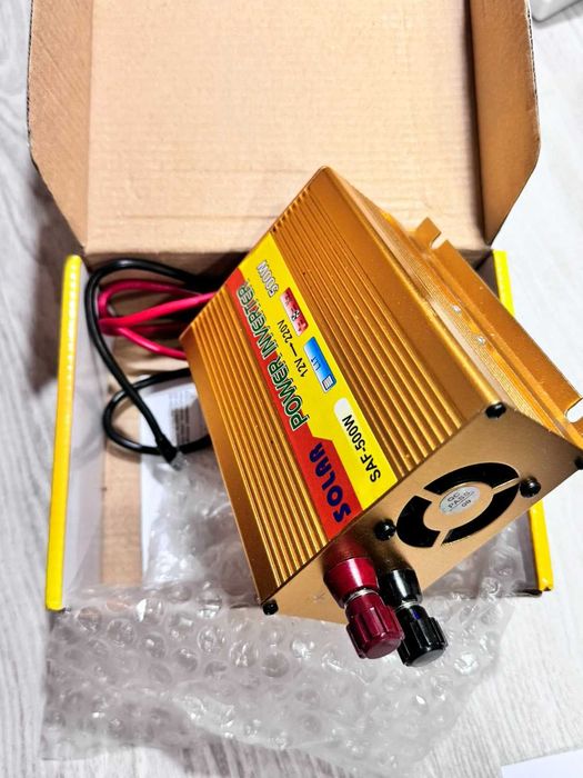 Инвертор автомобильный 12 220В Power Inverter, 500 Вт. 12В в 220В.