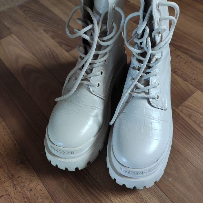 Челсі, чобітки estro 39 р.