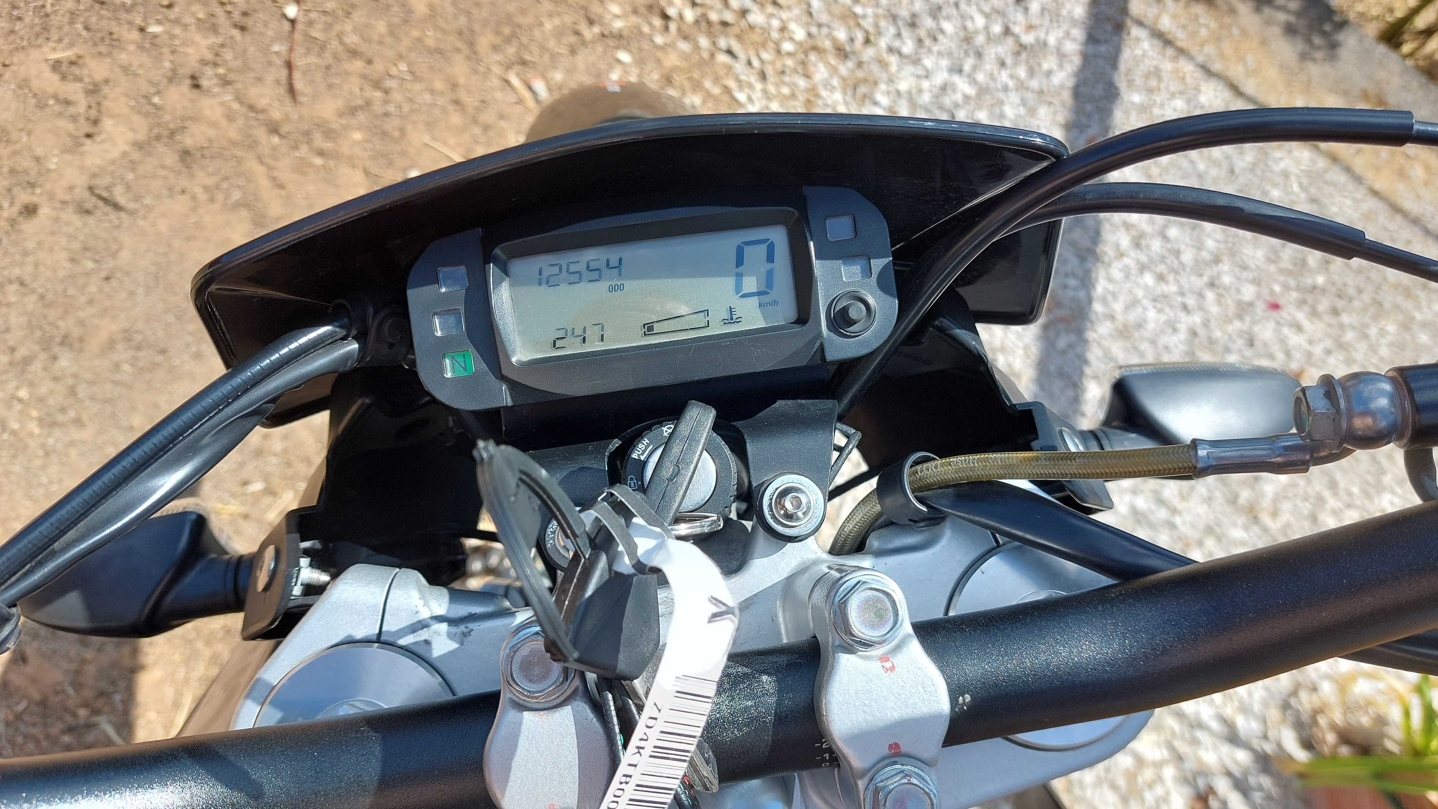 Aprilia SX 125, como nova!