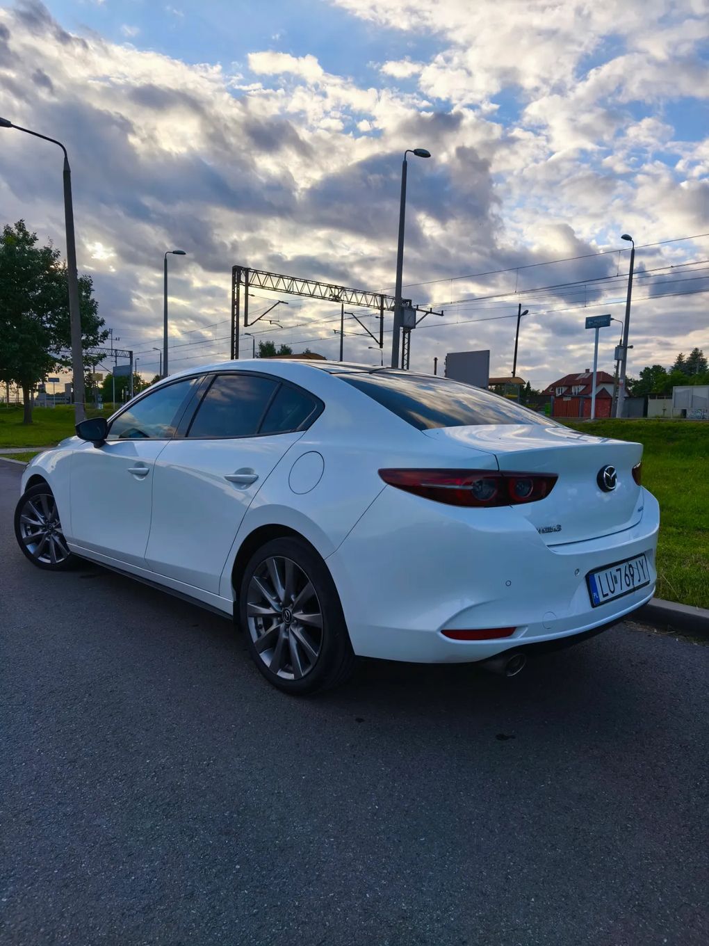 Mazda 3 MAZDA 3 Automat 2.0 M-Hybrid Led Radary Kamera Biała Perła Head-up