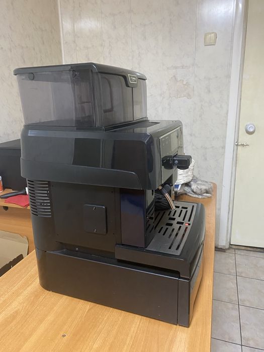 Продам кавомашину Saeco Aulica Evo