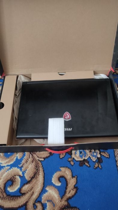 Ігровий ноутбук MSI GE72 7RE i7 7700hg 1050ti