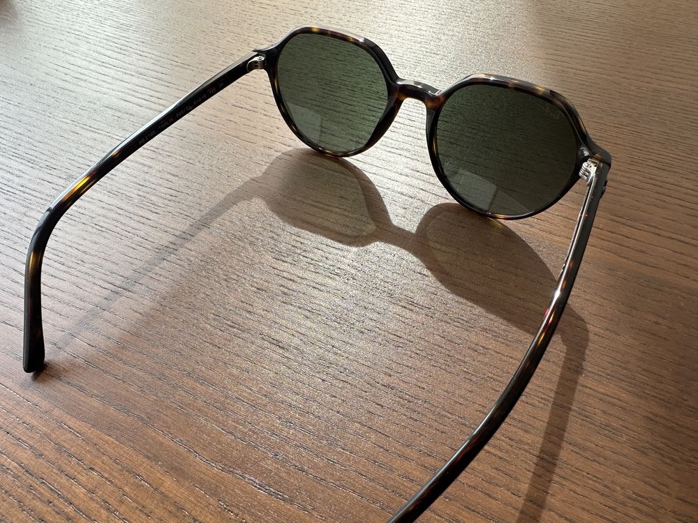 Óculos de Sol originais Ray-Ban Thalia 2195 Tartaruga