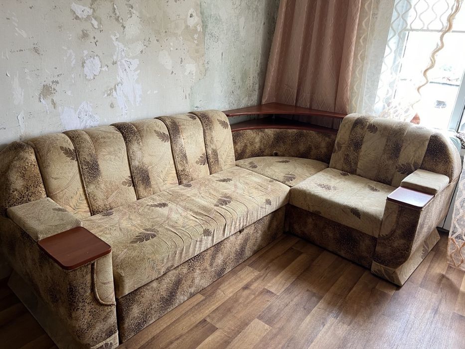 Продам кутовий диван