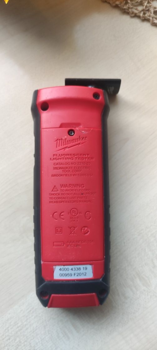 Milwaukee 2210-20 Fluorescencyjny tester oświetlenia