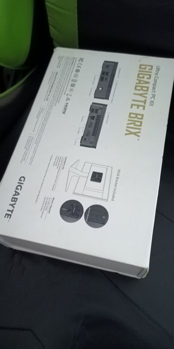 Mini PC Gigabyte 8GB 256Nvme Windows 11 2 HDMI