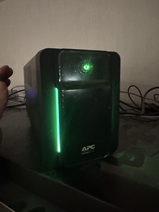 ИБП APC BX750MI-BR — как новый