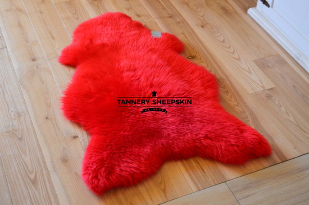 Dywanik Skóra Owcza Czerwona 110-130cm Skóry Owcze Naturalne