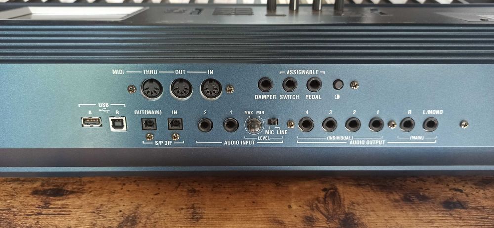 KORG TRITON Extreme 88