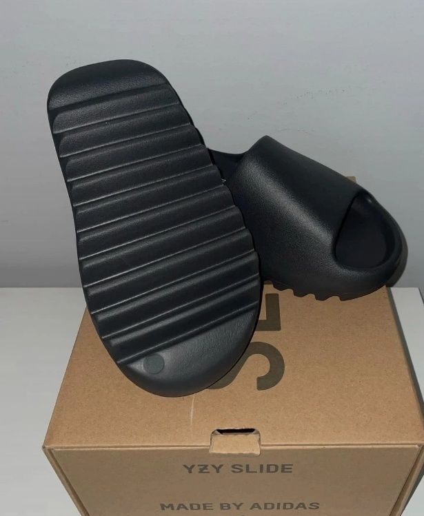Yeezy slide onyx nowe