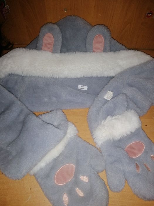 Шапка, шарф перчатки 3 в 1. Зимняя  шапка капор.