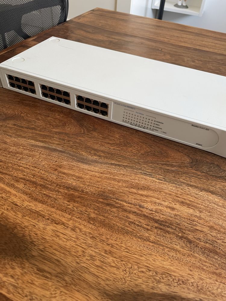 Switch 3Com Baseline 10/100 Switch 24