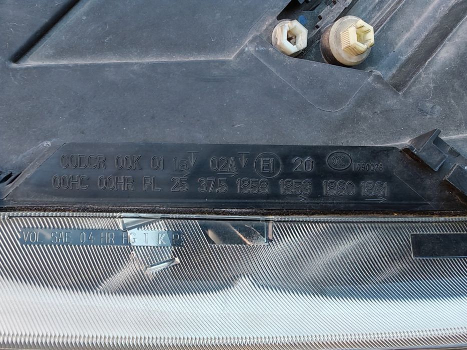 Farol esquerdo Mercedes w221 em excelente estado
