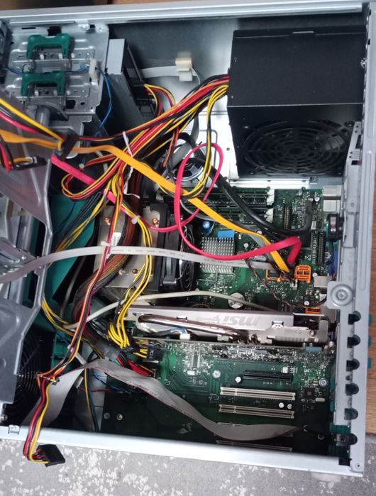 Stary komputer PC stacjonarny GTX 650ti 2GB MSI karta grafiki