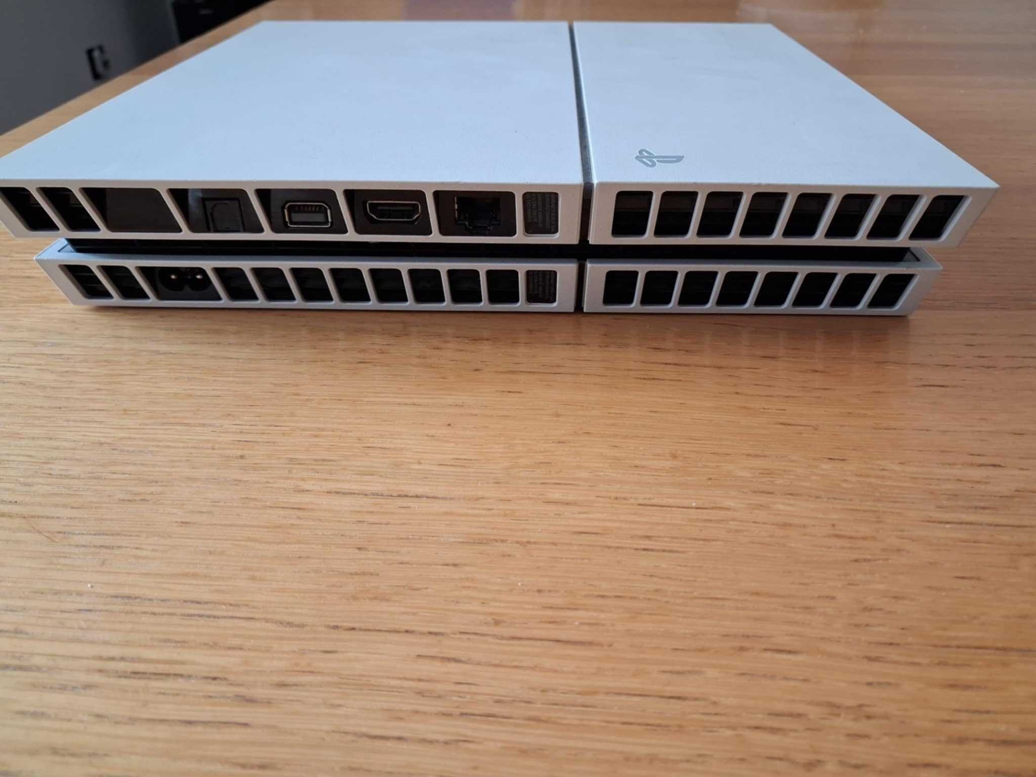 Ps4 białe + 2 pady i gry