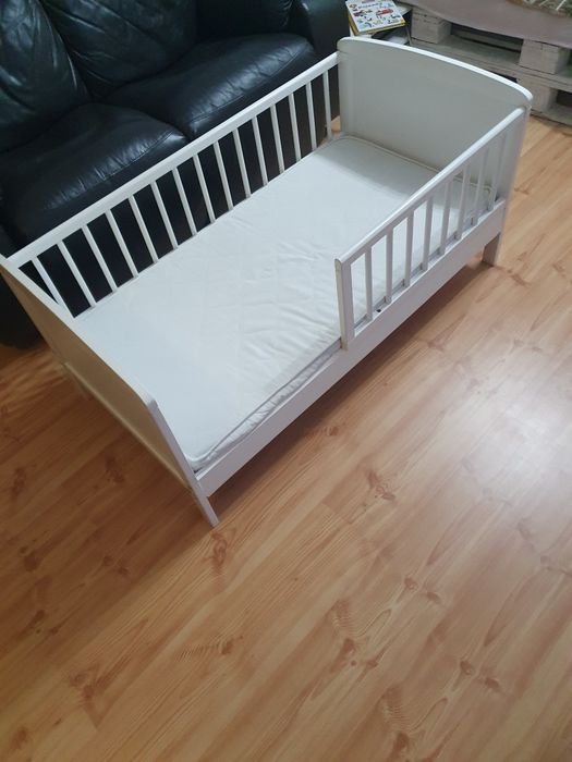 Łóżeczko dzieciece