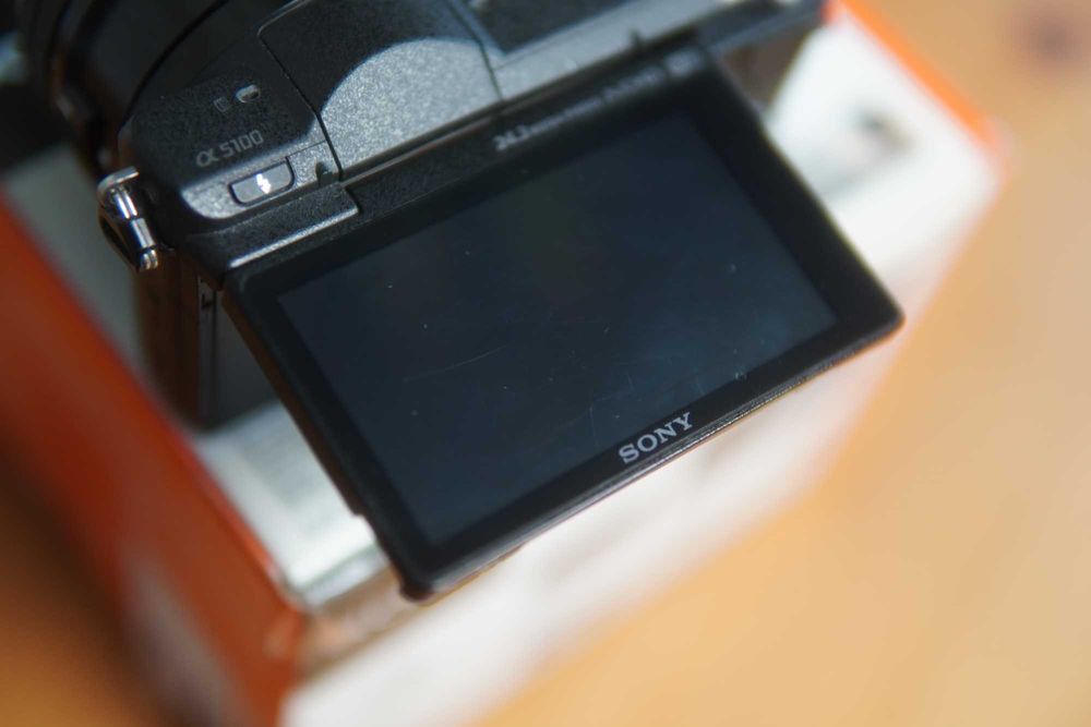 Sony Alpha a5100 + obiektyw 16-50 mm